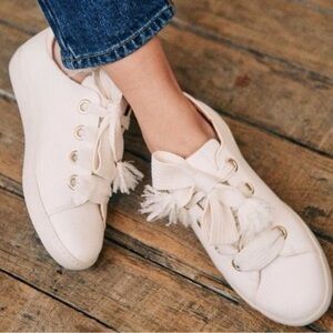 Sezane Jack Eyelet Sneakers